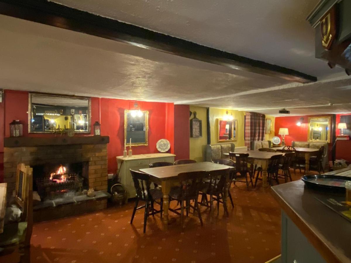 The Carriers Arms Hotel Codford St Mary Екстериор снимка