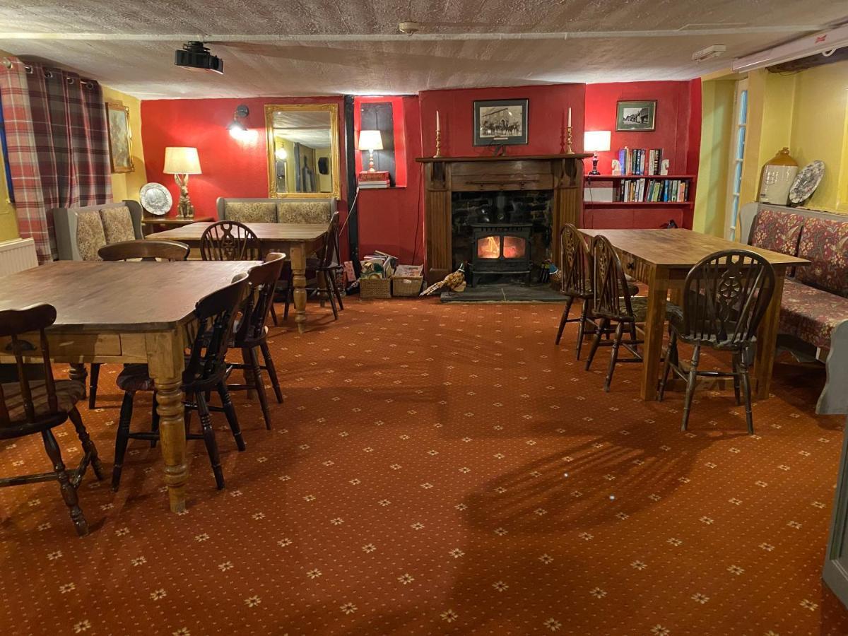 The Carriers Arms Hotel Codford St Mary Екстериор снимка