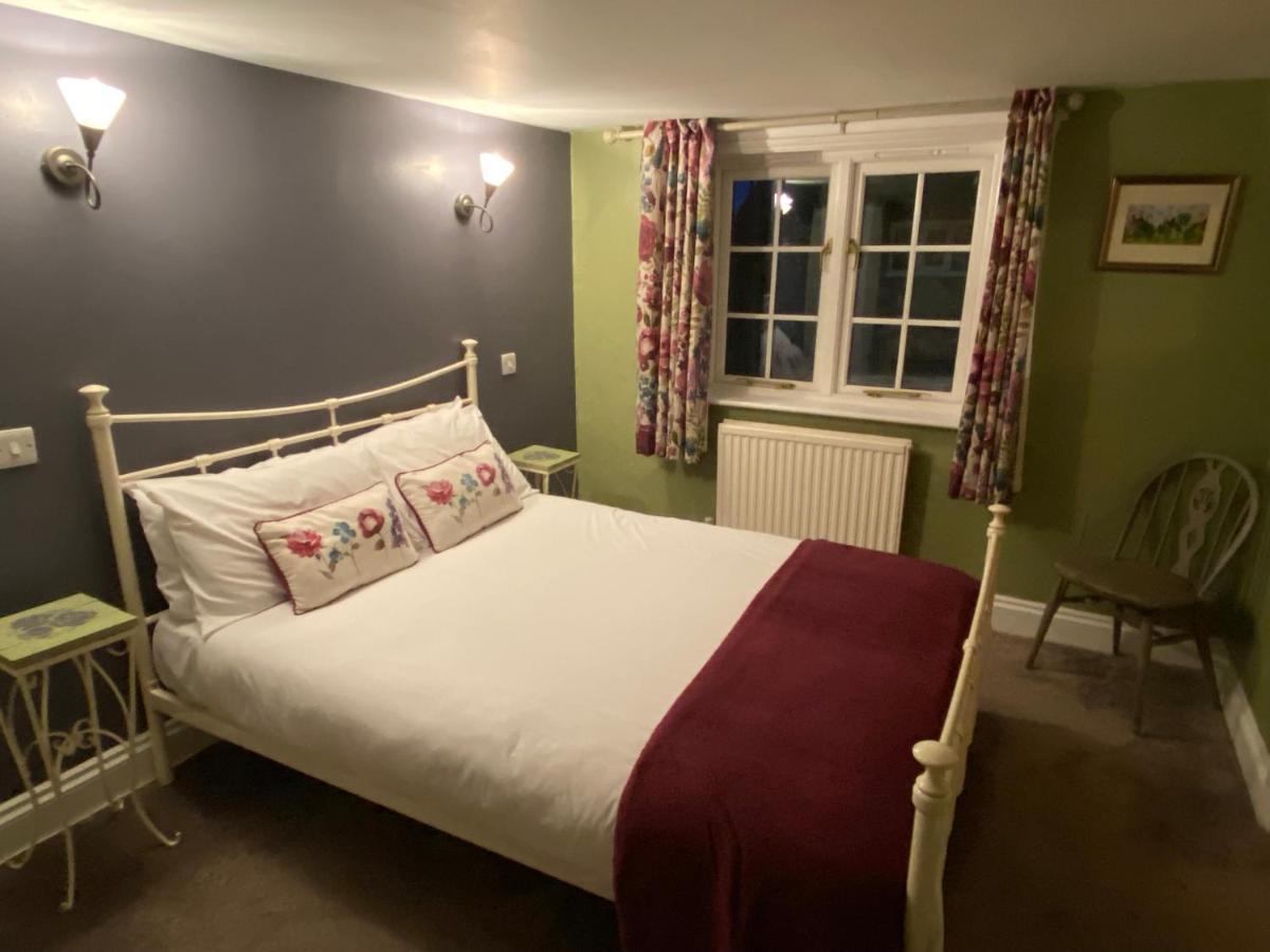 The Carriers Arms Hotel Codford St Mary Екстериор снимка