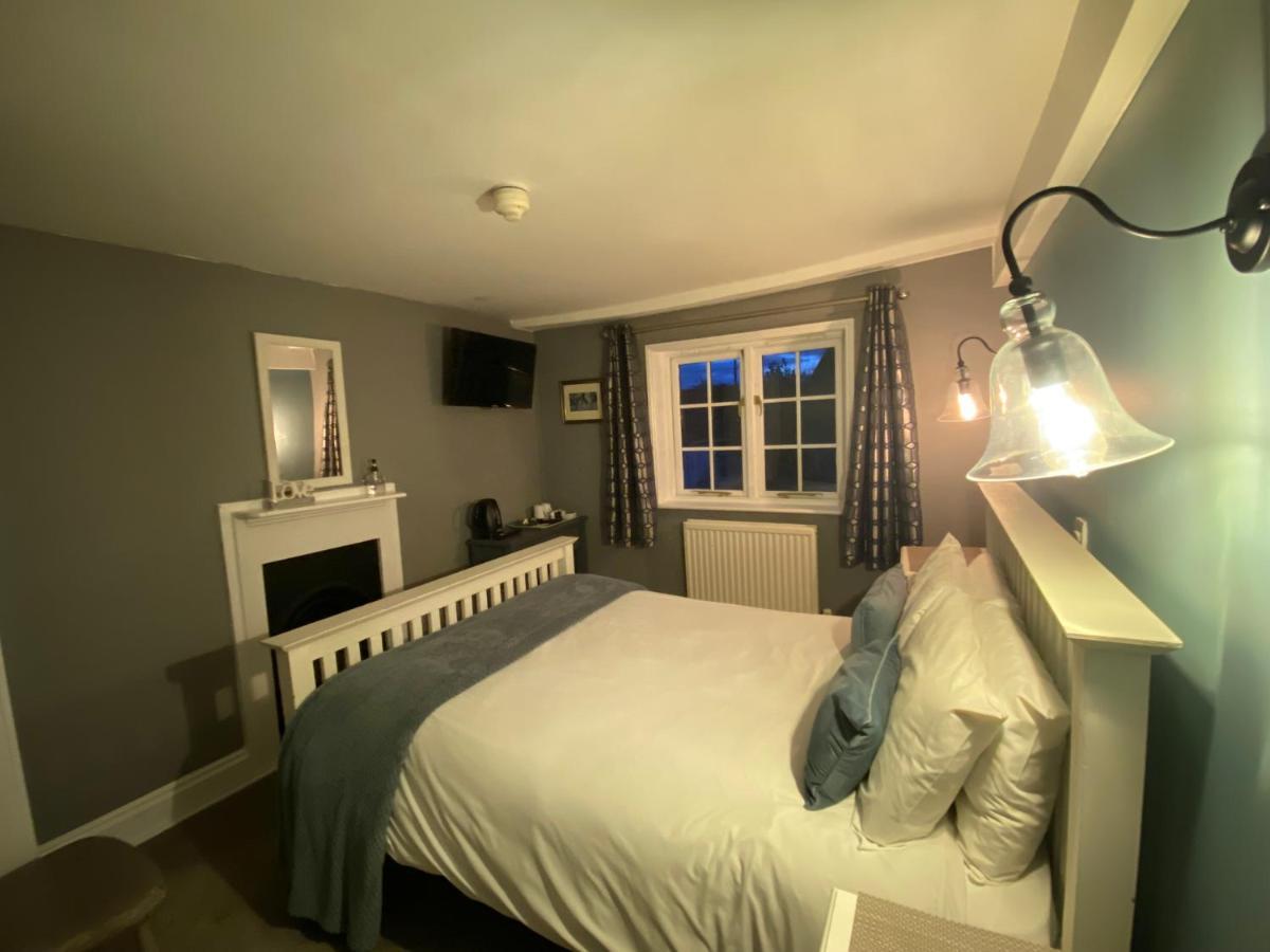 The Carriers Arms Hotel Codford St Mary Екстериор снимка